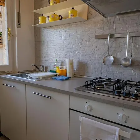 Sunrise Dream - - Beach & Free Parking Vado Ligure