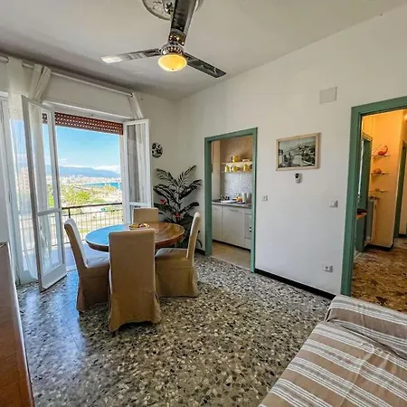 Sunrise Dream - - Beach & Free Parking Vado Ligure