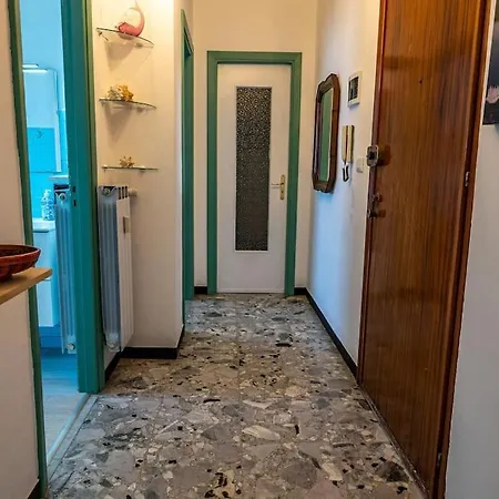 Apartment Sunrise Dream - - Beach & Free Parking *