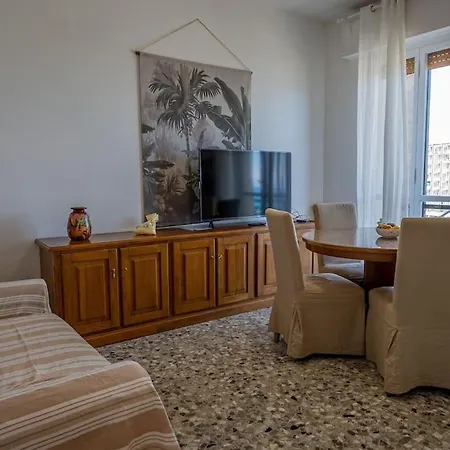 Sunrise Dream - - Beach & Free Parking * Vado Ligure